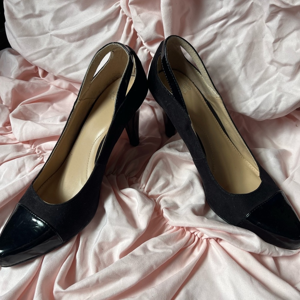 Black heels, suede with leather toe